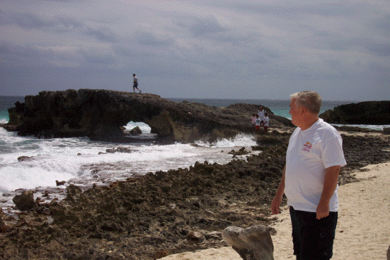 In-N-Out comes to Mexico