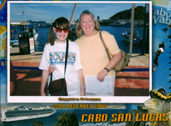 Lisa and Chris leaving the ship